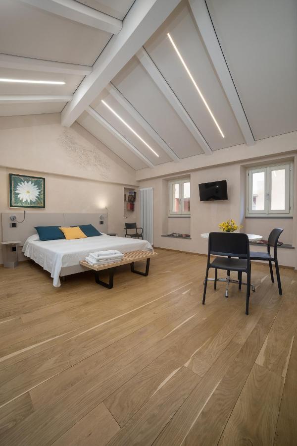 Le Case Di Angelina - Langhe Loft & Suites Farigliano Bagian luar foto