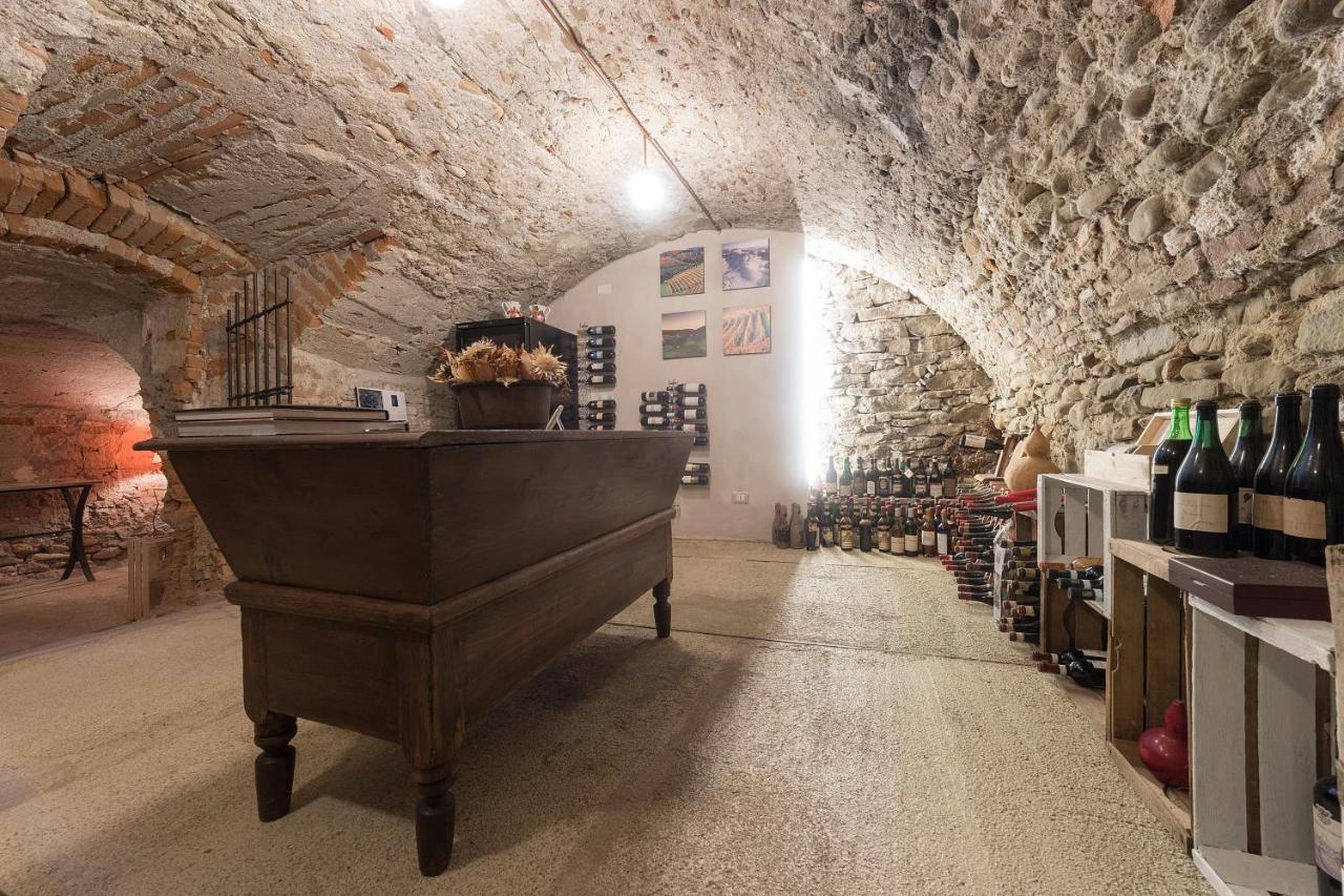 Le Case Di Angelina - Langhe Loft & Suites Farigliano Bagian luar foto
