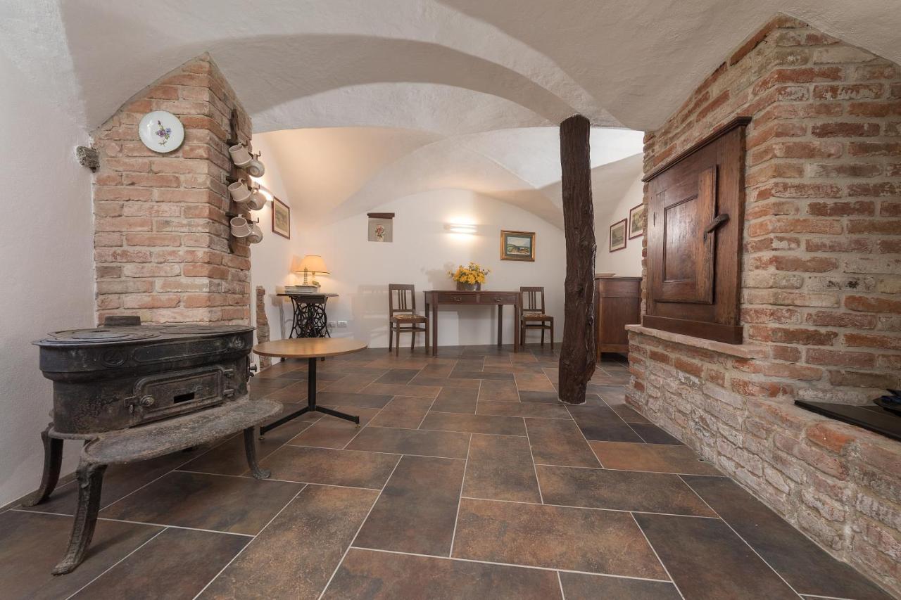 Le Case Di Angelina - Langhe Loft & Suites Farigliano Bagian luar foto
