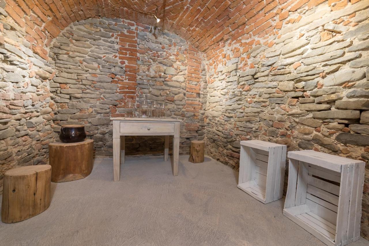 Le Case Di Angelina - Langhe Loft & Suites Farigliano Bagian luar foto