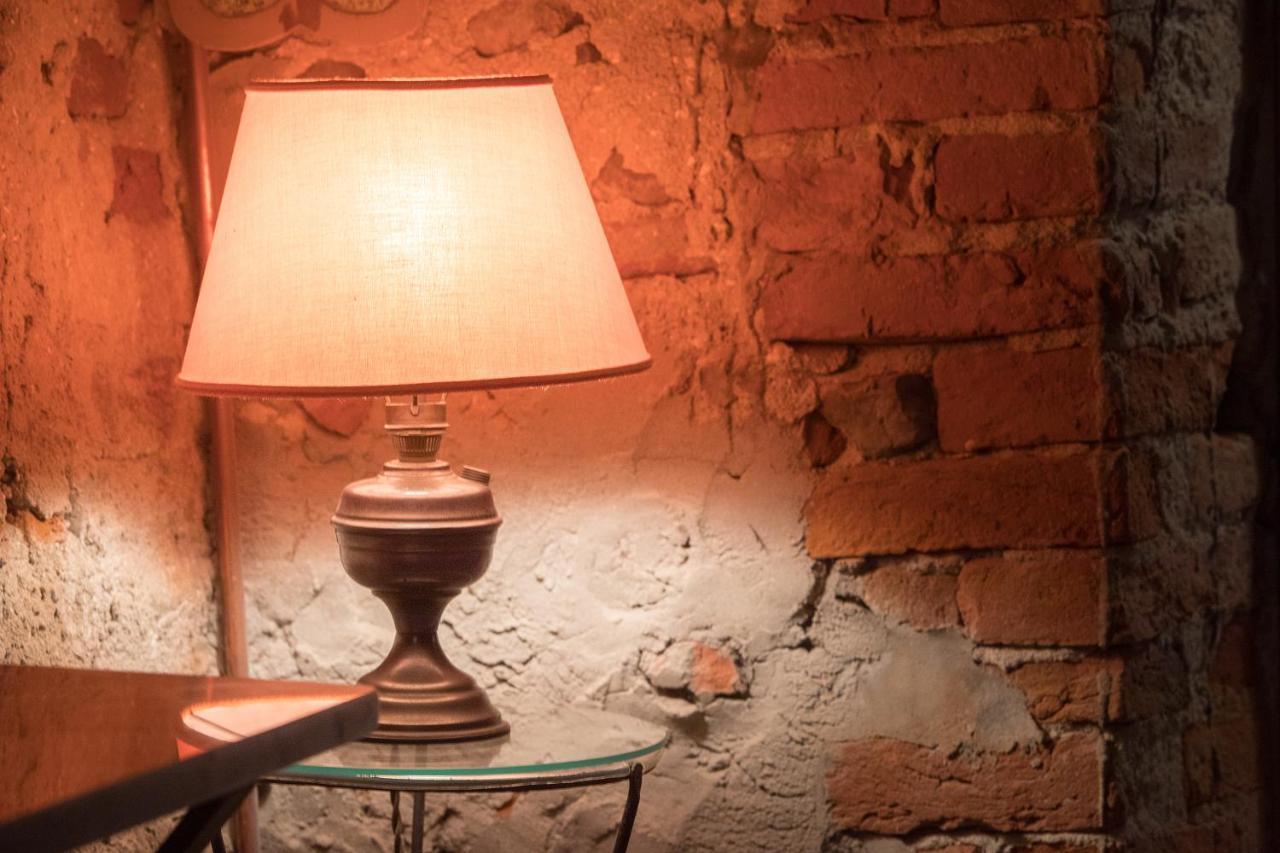 Le Case Di Angelina - Langhe Loft & Suites Farigliano Bagian luar foto
