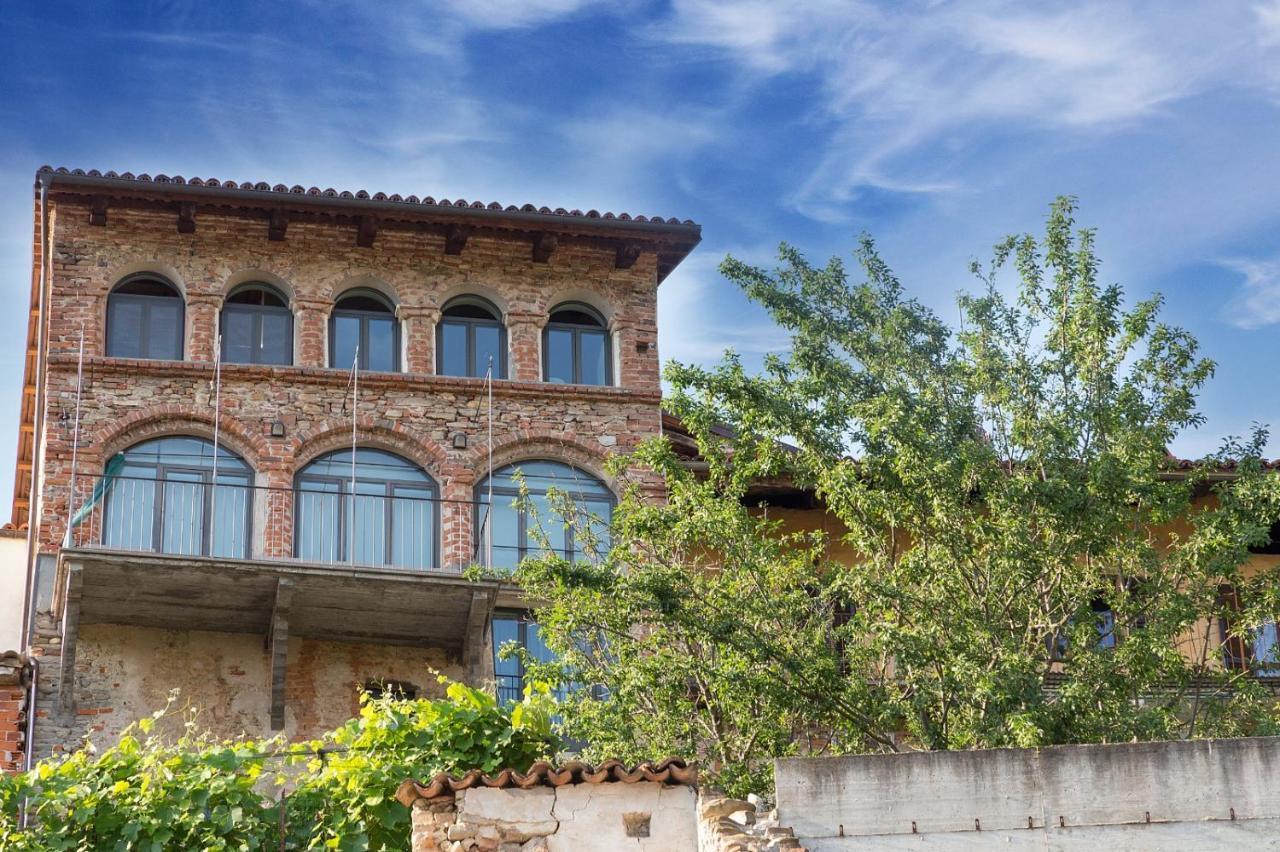 Le Case Di Angelina - Langhe Loft & Suites Farigliano Bagian luar foto